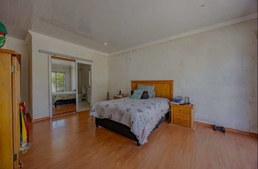4 Bedroom Property for Sale in Elsies River Western Cape